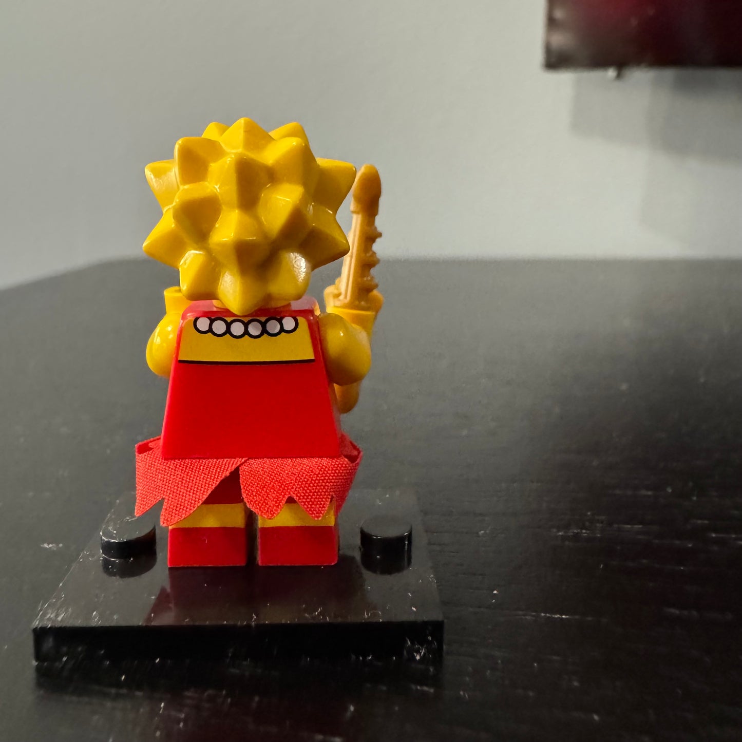 Lisa Simpson - LEGO 10352 Krusty Burger