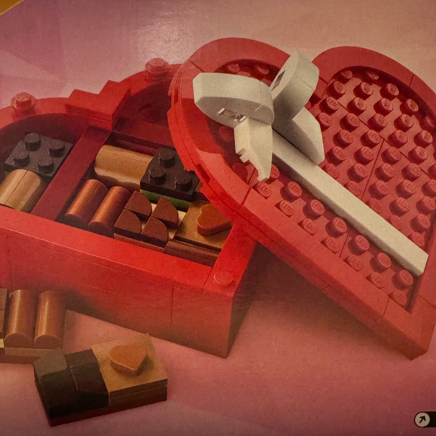 Lego 40759 Creator Celebration Series Valentines Day Box Chocolates GWP