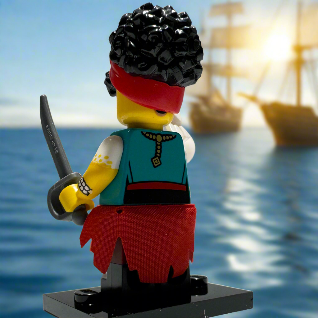Pirate Quartermaster - LEGO 71048 Series 27