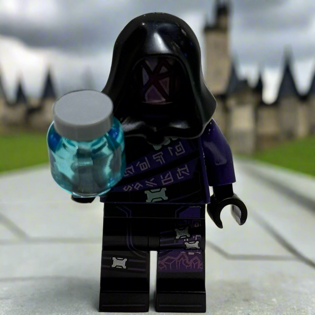 Cube Assassin with Potion - LEGO Fortnite 77073