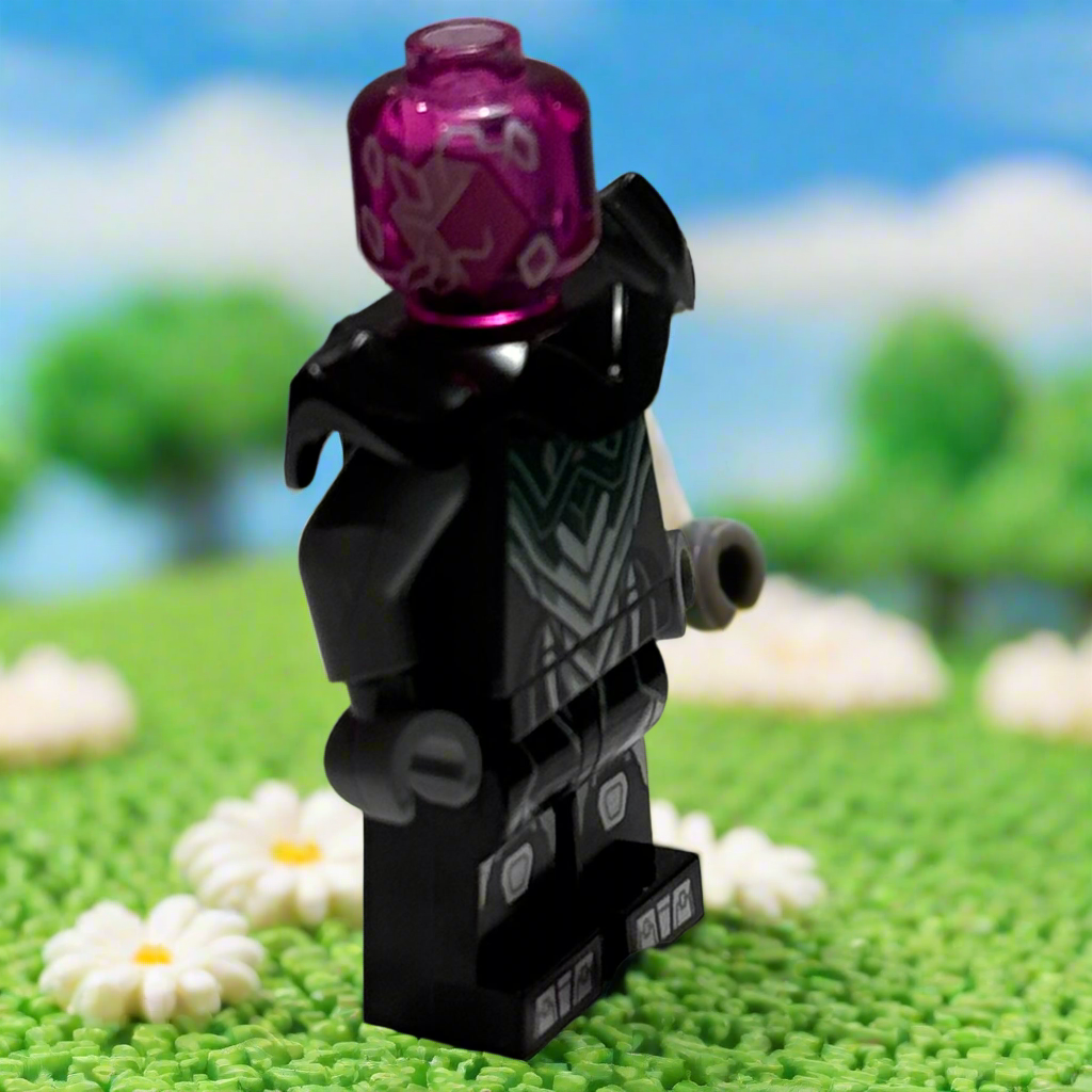 Trespasser Elite with Pickaxe - LEGO Fortnite 77073