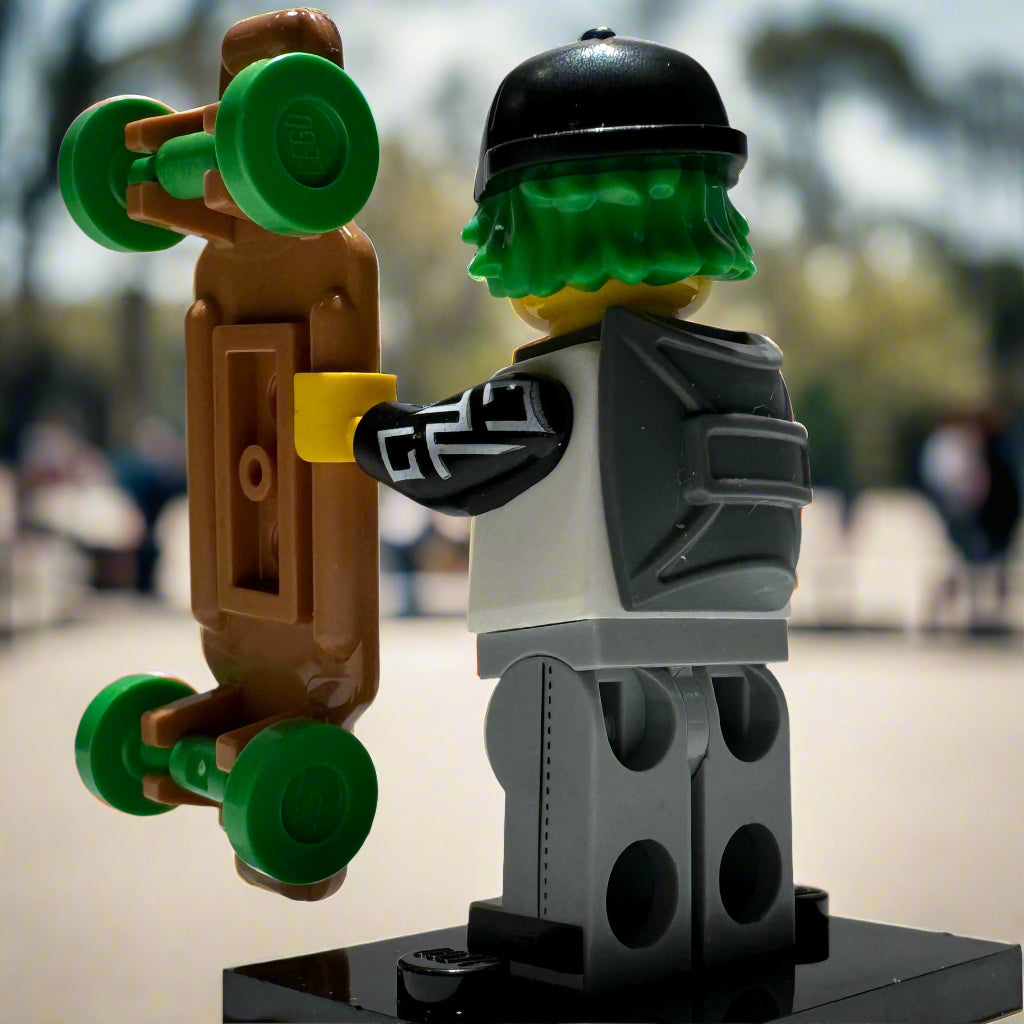 Longboarder - LEGO 71048 Series 27