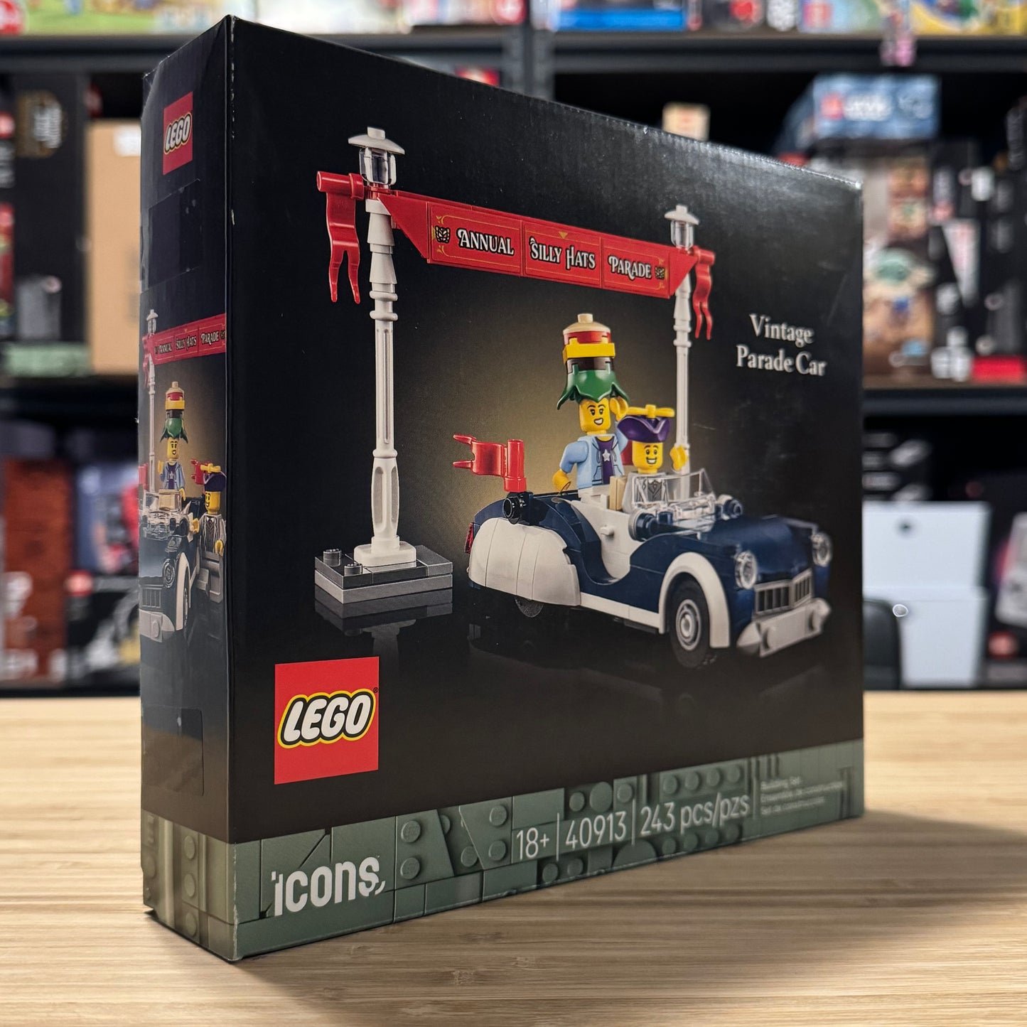 LEGO 40913 Vintage Parade Car Icons GWP Rare Display Collector Set