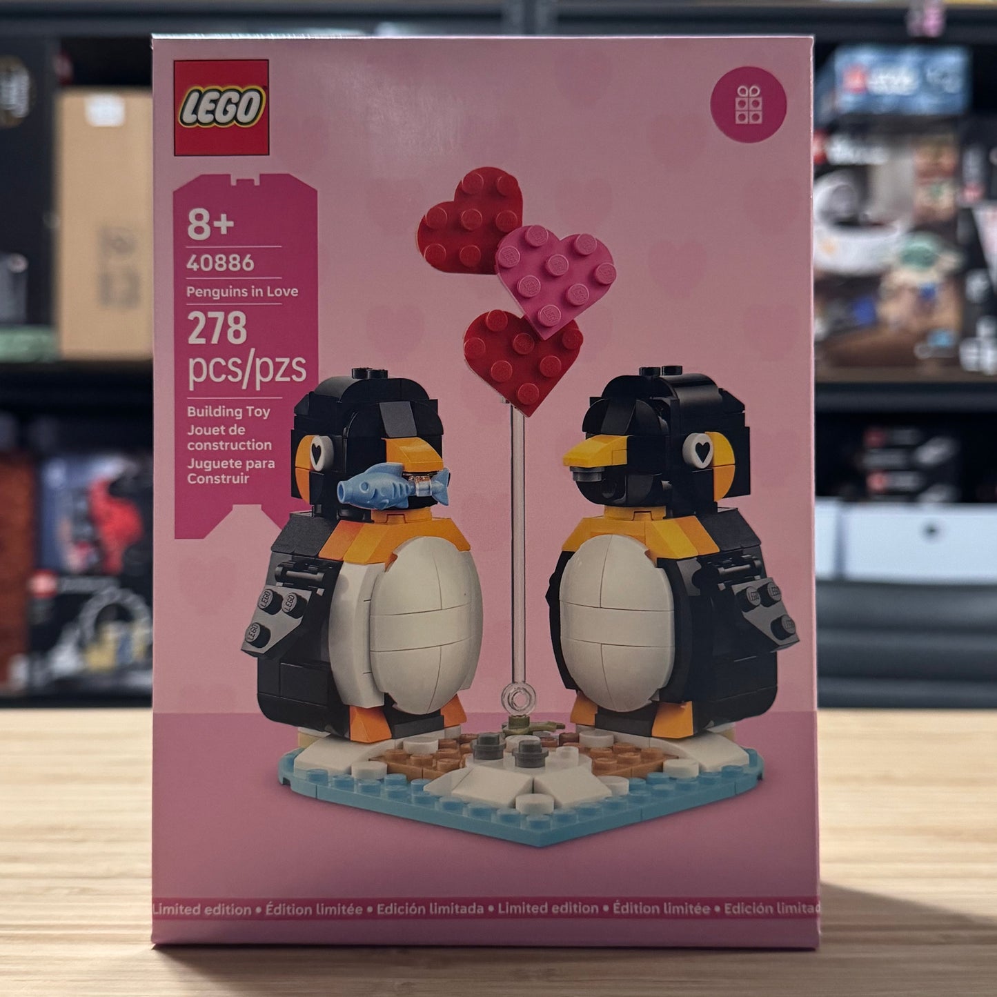 LEGO 40886 Penguins In Love GWP Valentine Rare Gift Display Set