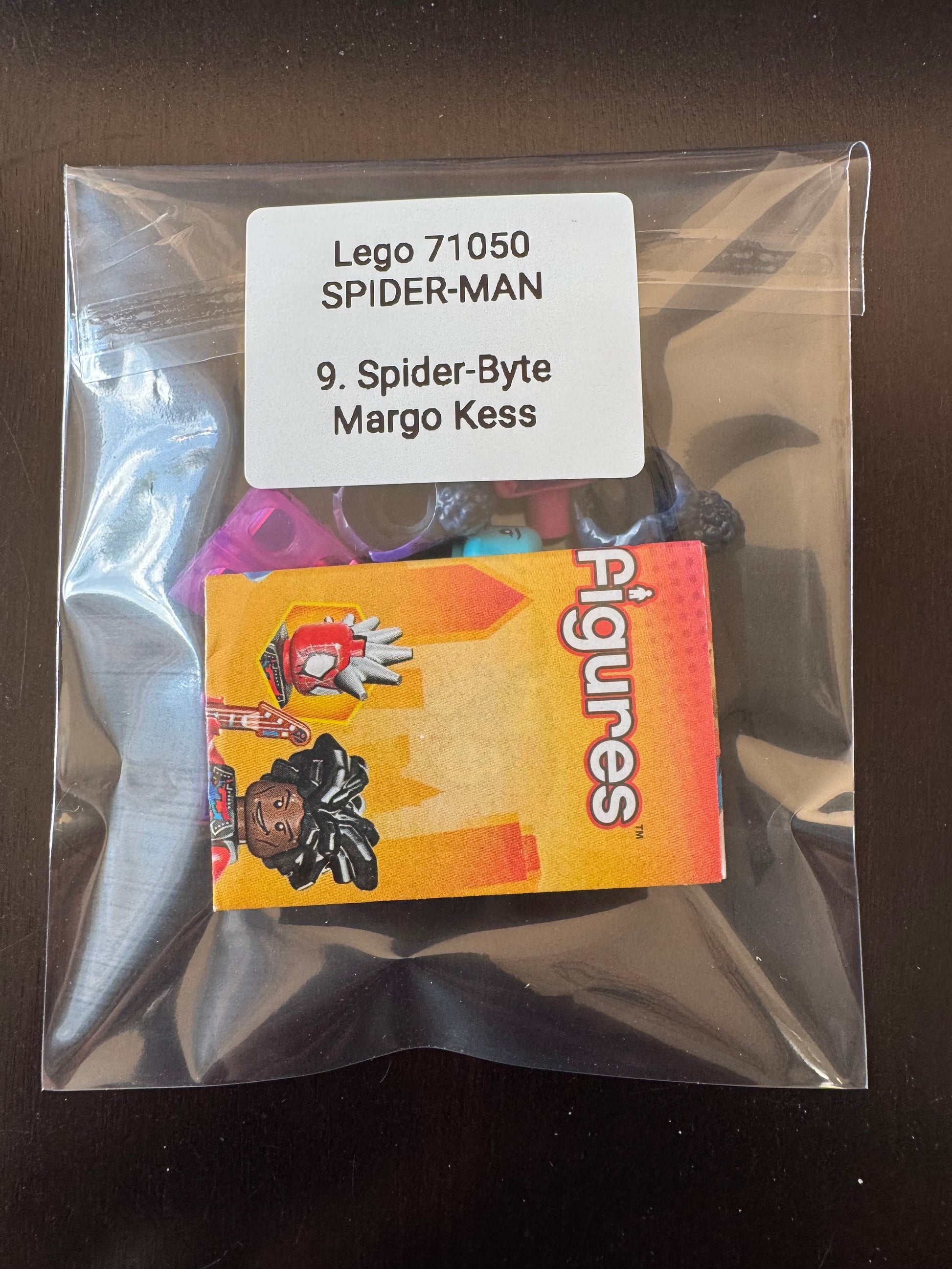 LEGO 71050 Spider-Byte Margo Kess minifigure