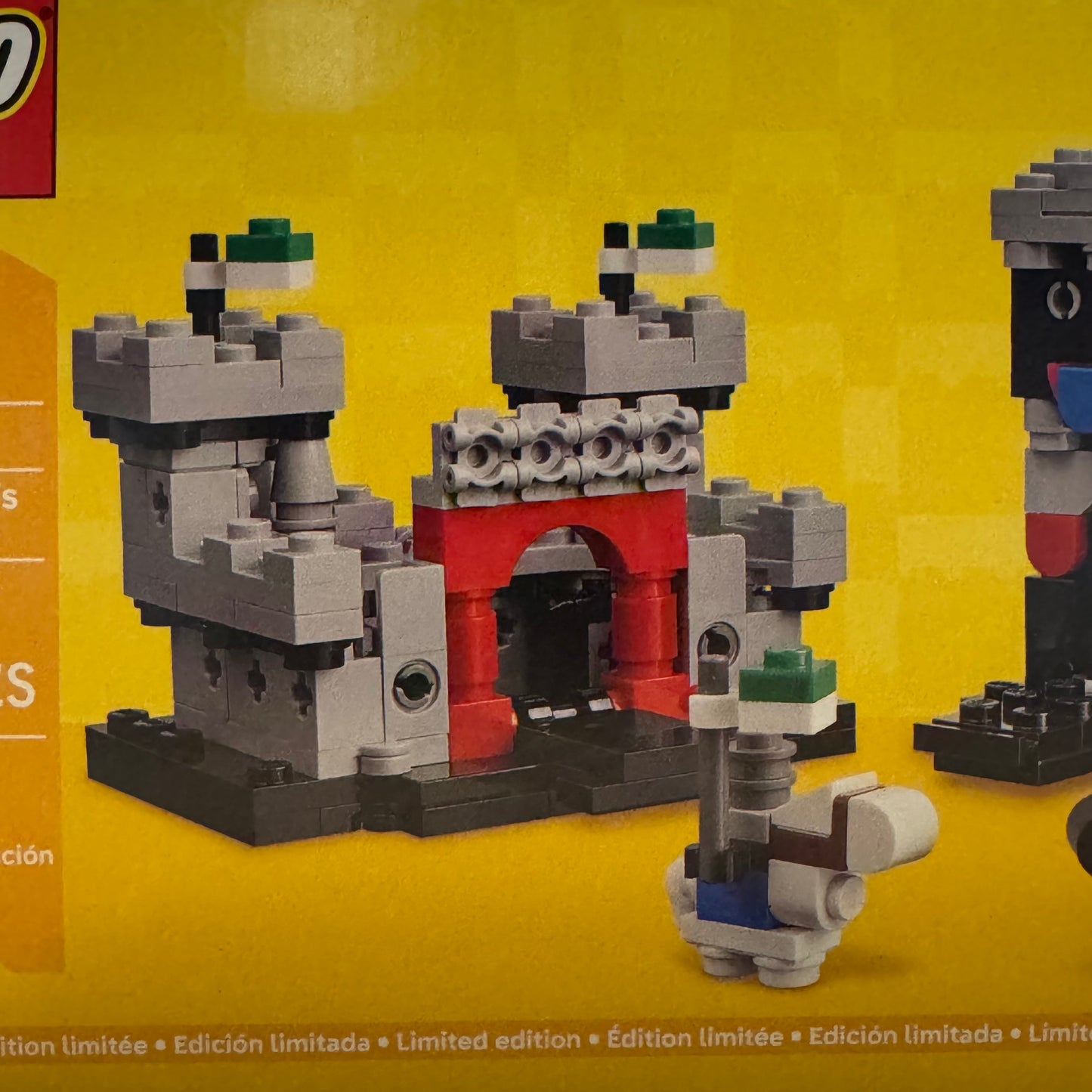 LEGO 40775 Mini Knights Castle Insiders Exclusive Rare Set