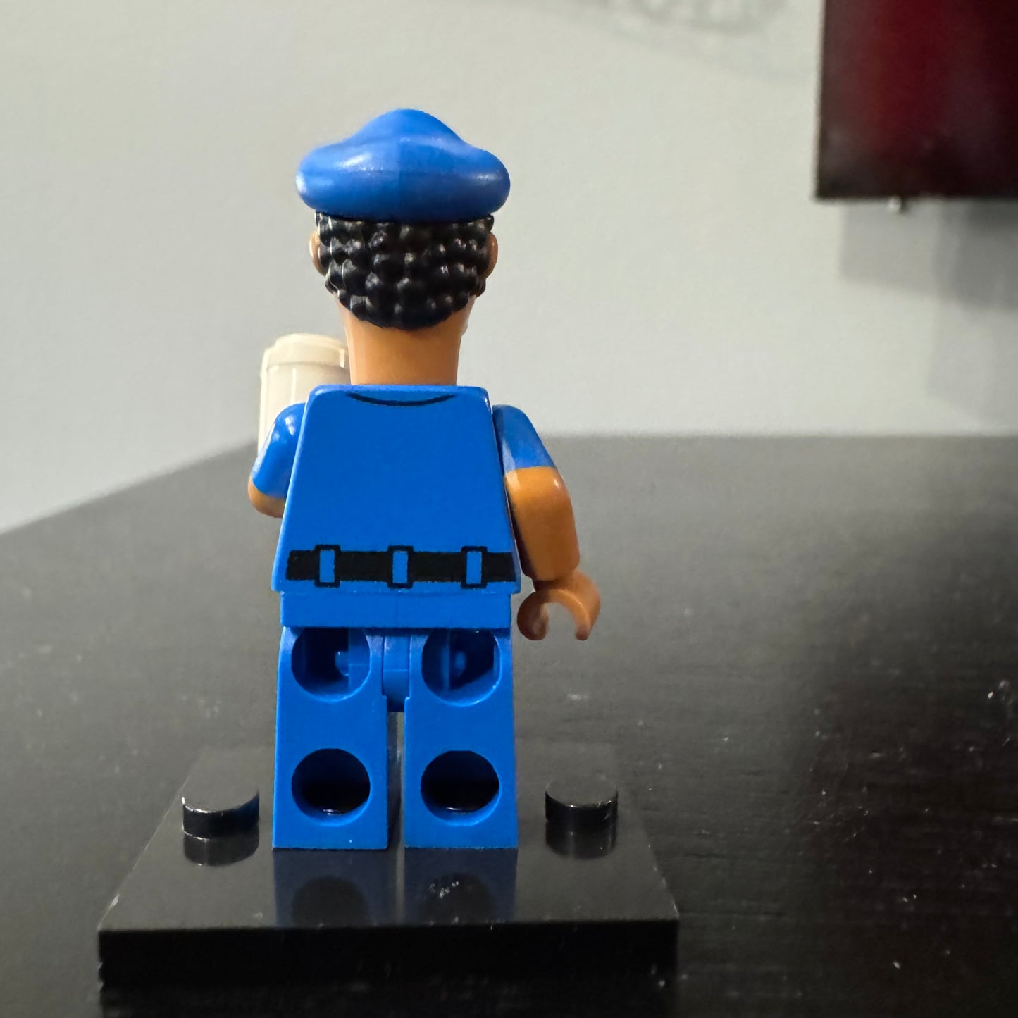 Officer Lou - LEGO 10352 Krusty Burger
