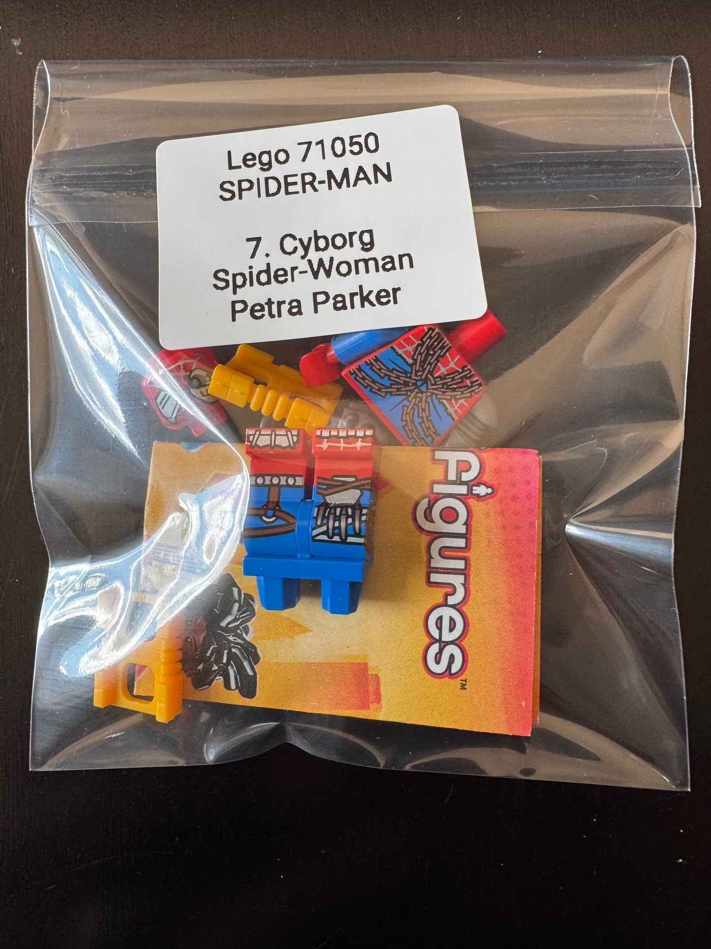 LEGO 71050 Spider-Woman Petra Parker minifigure
