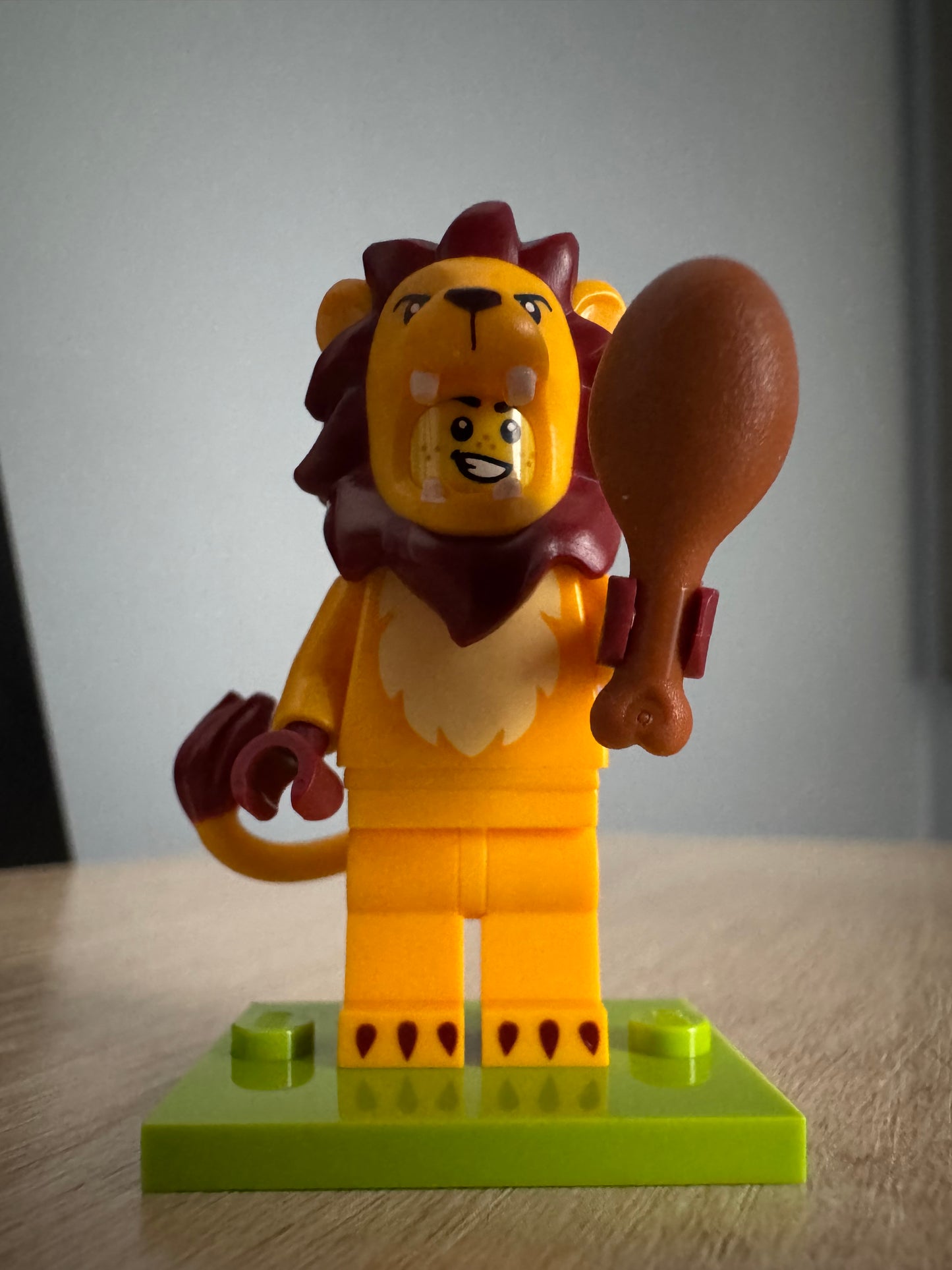 LEGO 71051 Series 28 Lion Costume minifigure – individually repackaged