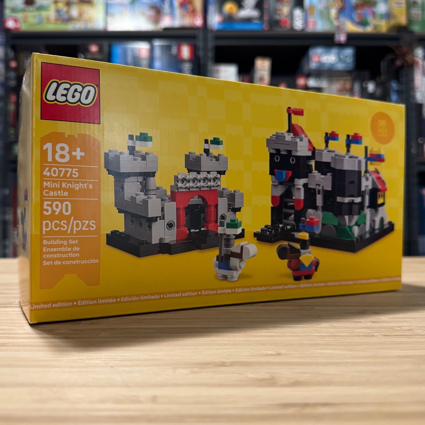 LEGO 40775 Mini Knights Castle Insiders Exclusive Rare Set