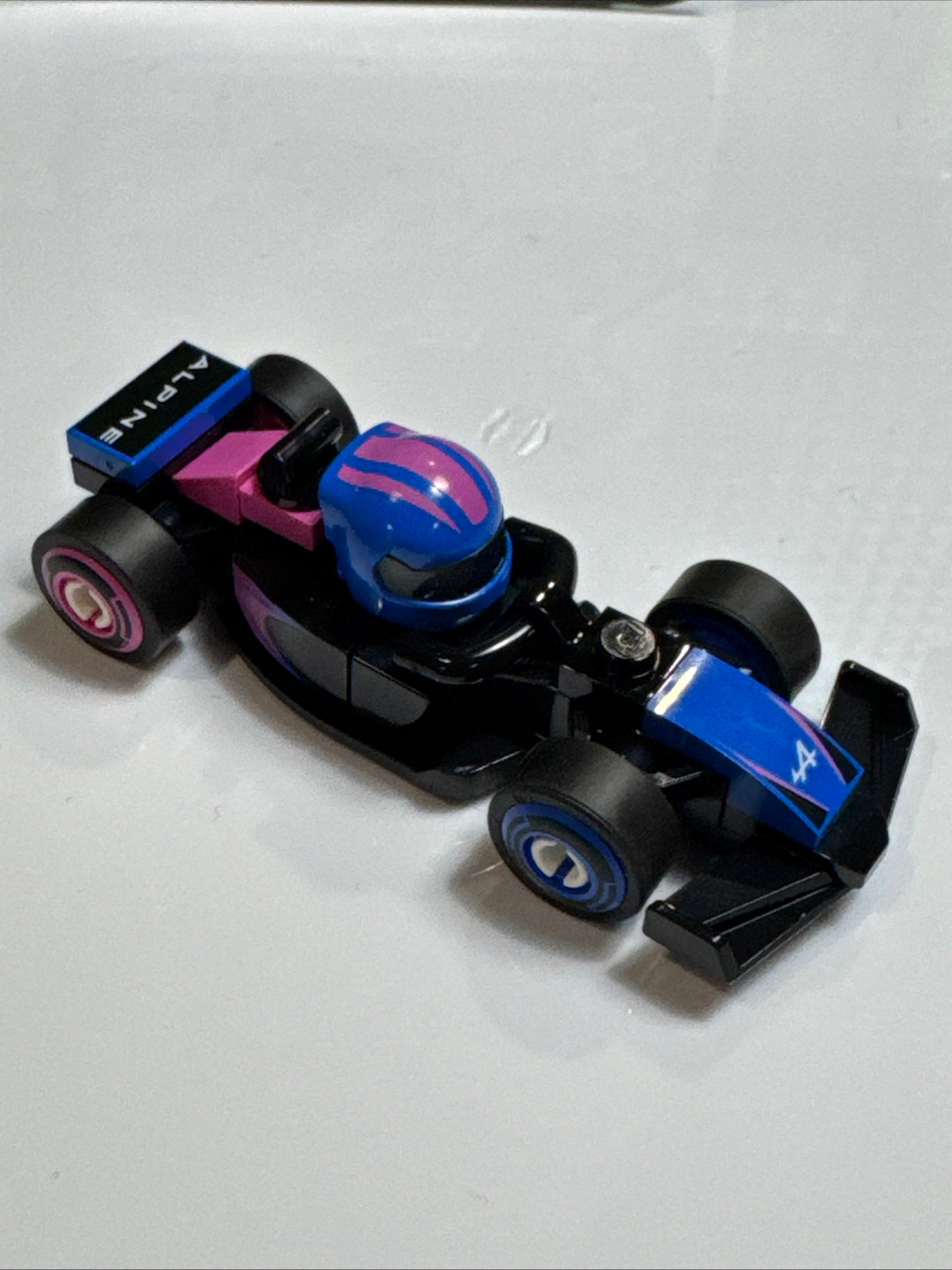 Alpine LEGO Formula F1 Collectible Race Car 71049