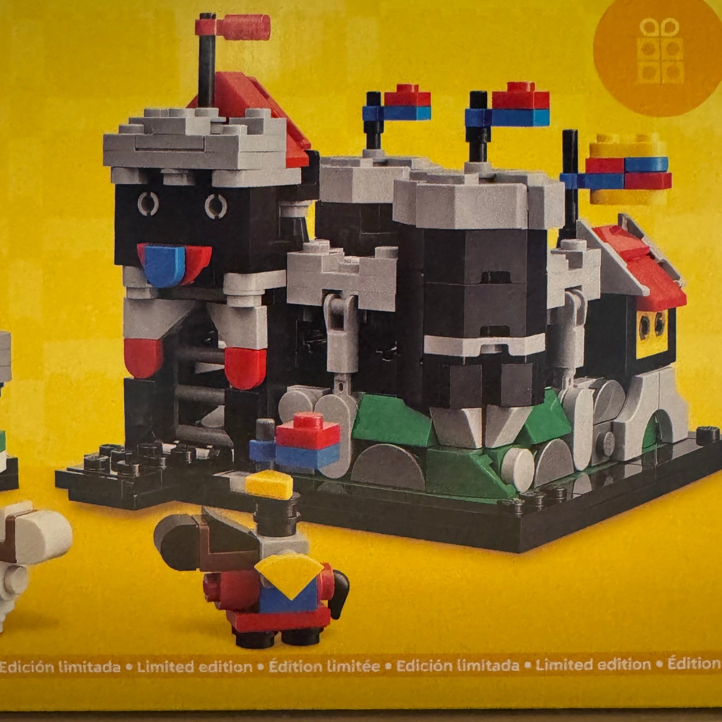 LEGO 40775 Mini Knights Castle Insiders Exclusive Rare Set